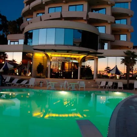 Vela 4* Golem (Tirana)