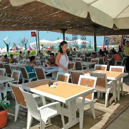 Vela Hotel 4*